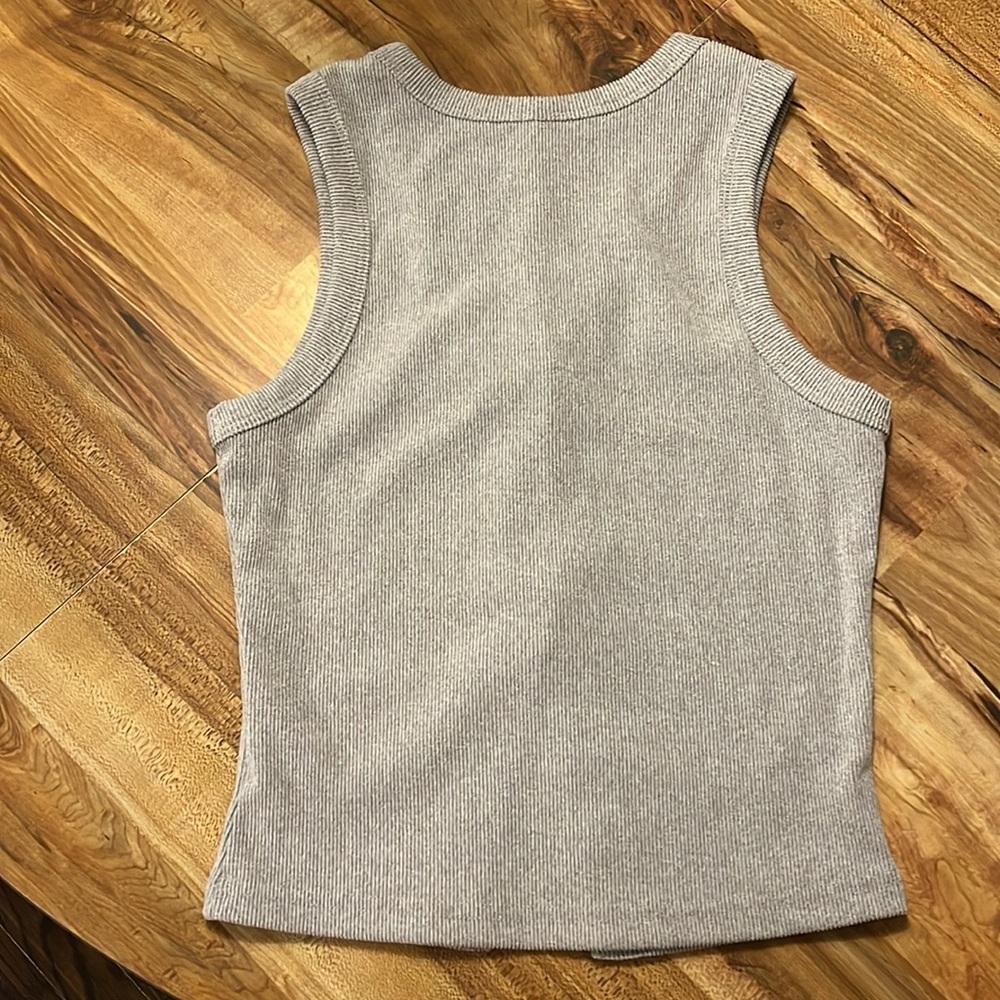 Grey Button Tank - Picture 4 of 4